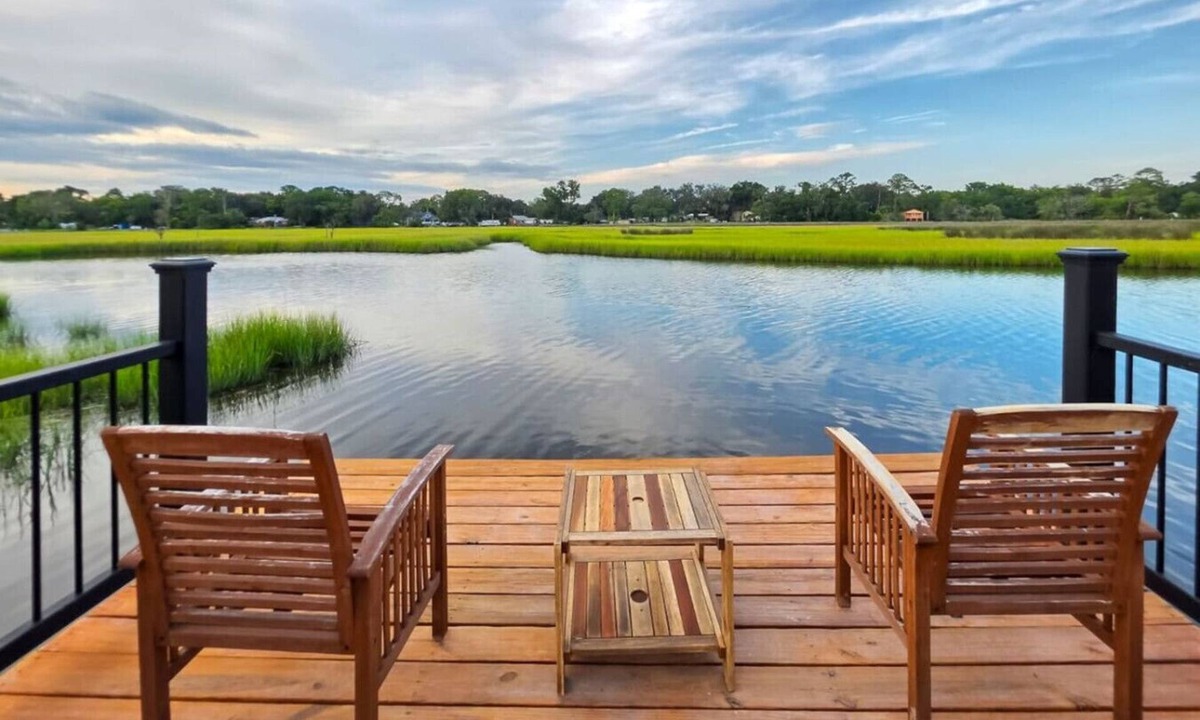 Riverview House | Lakefront Living on Ribault Scenic Dr