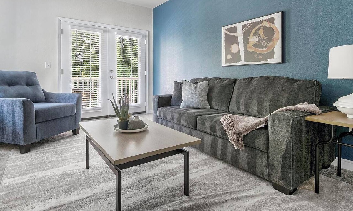 Charlotte Apartment | Landing | Beautiful 2BD, Gym, Clubhouse