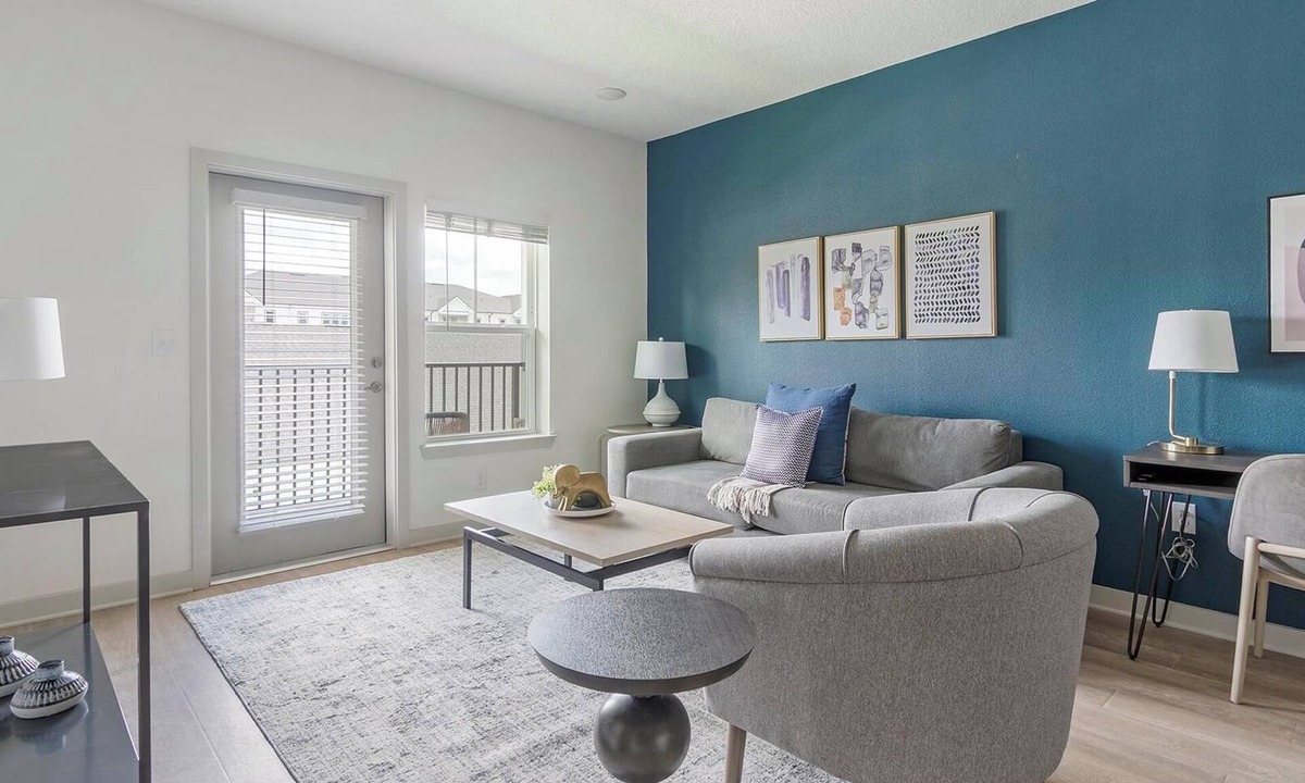Jacksonville Apartment | Landing | Beautiful 1BD, Gym, Clubhouse