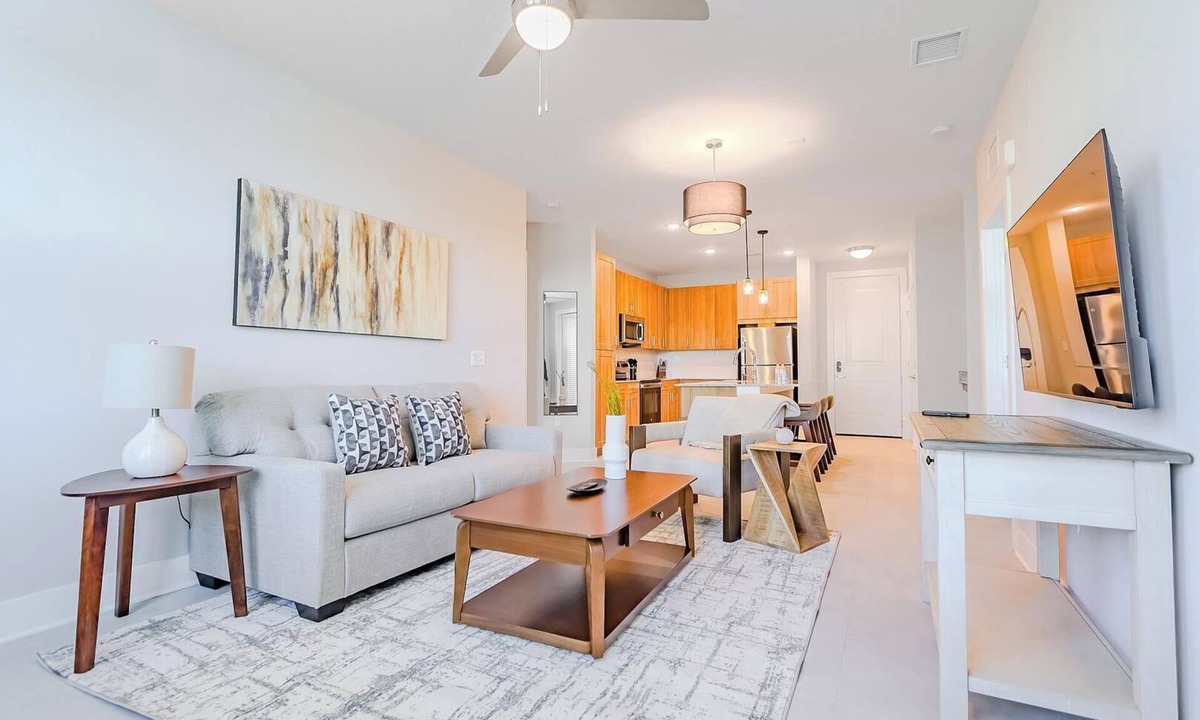 Interchange Square Apartment | Landing | Chic 2BD, Pool, Gym