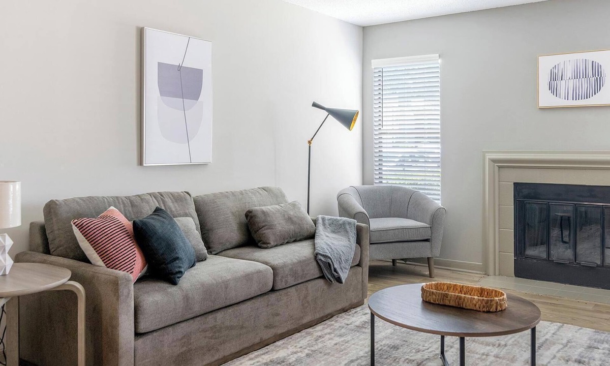 Huntsville Apartment | Landing | Incredible 1BD, Pool, Gym