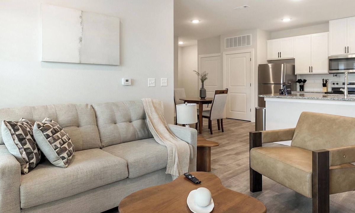 Beaufort Apartment | Landing | Incredible 1BD, Gym