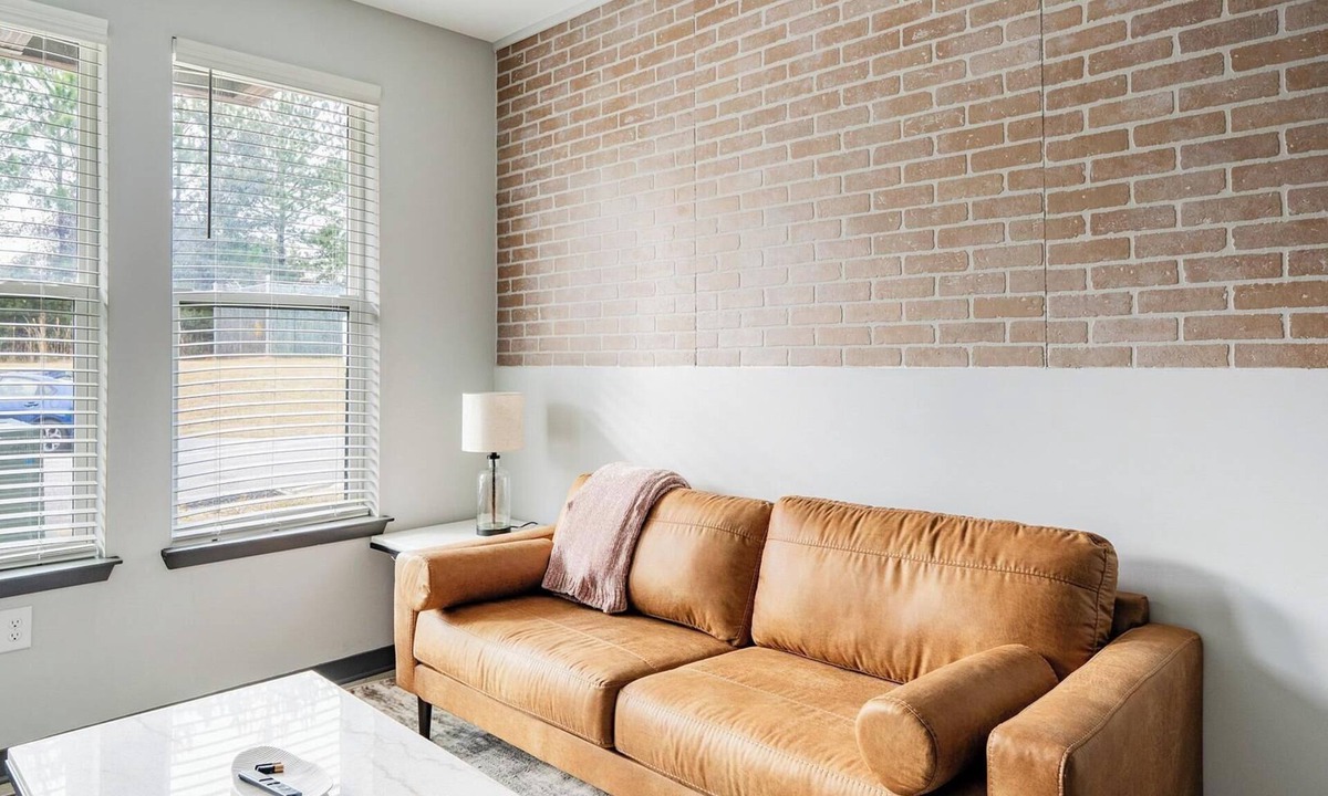 Northwest Pensacola Apartment | Landing | Modern 1BD, Rooftop Lounge, Gym