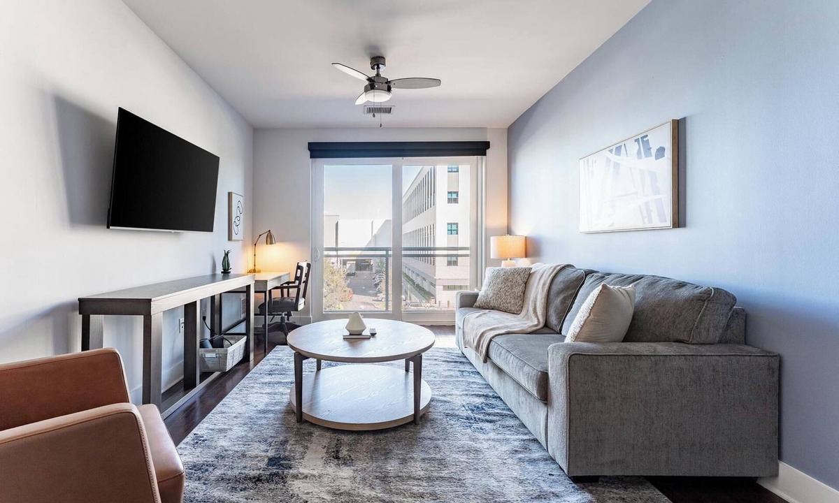 Central Business District Apartment | Landing | Modern 1BD, Rooftop Lounge, Gym