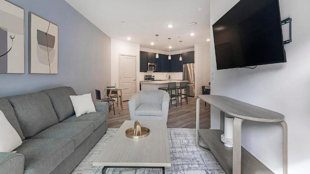 Huntsville Apartment | Landing Stylish 1BD Gym Yoga Studio