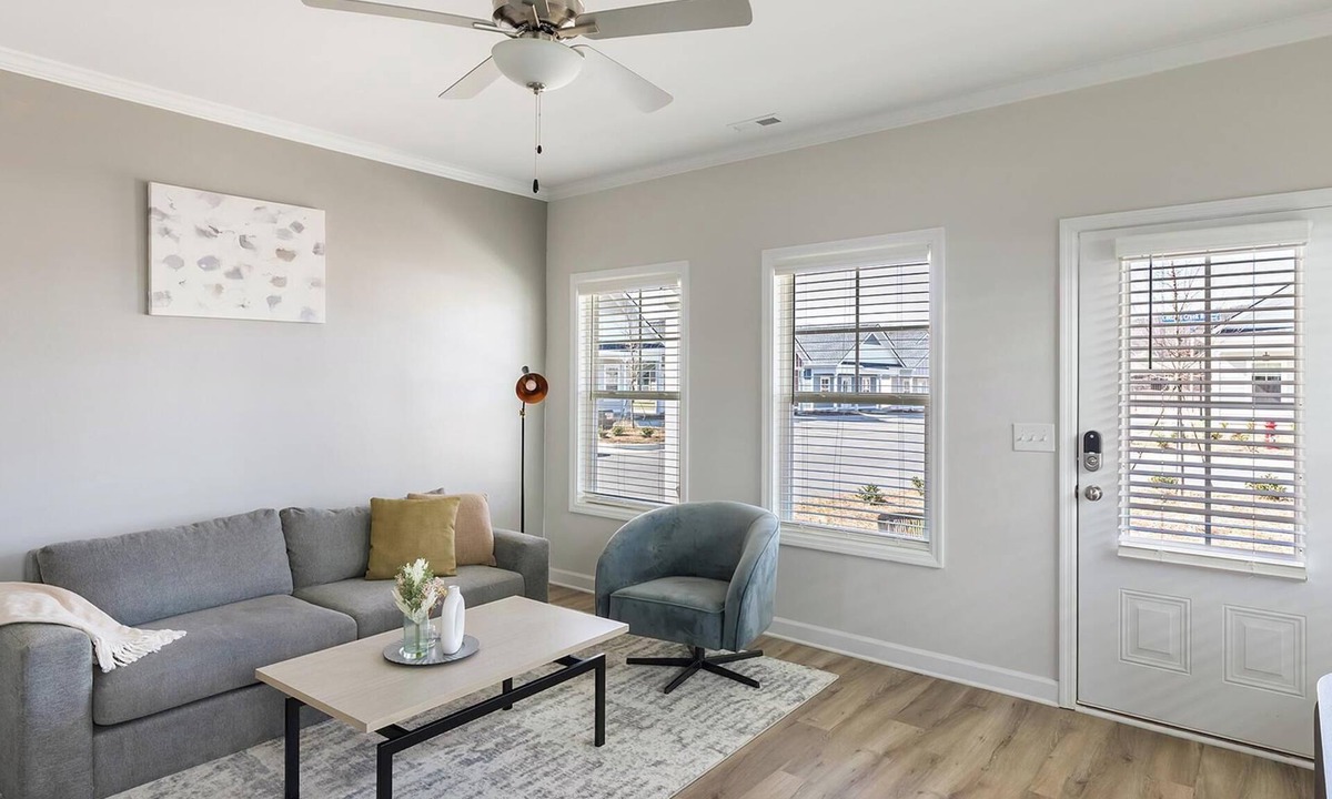 Huntsville Apartment | Landing | Stylish 1BD, Gym, Clubhouse