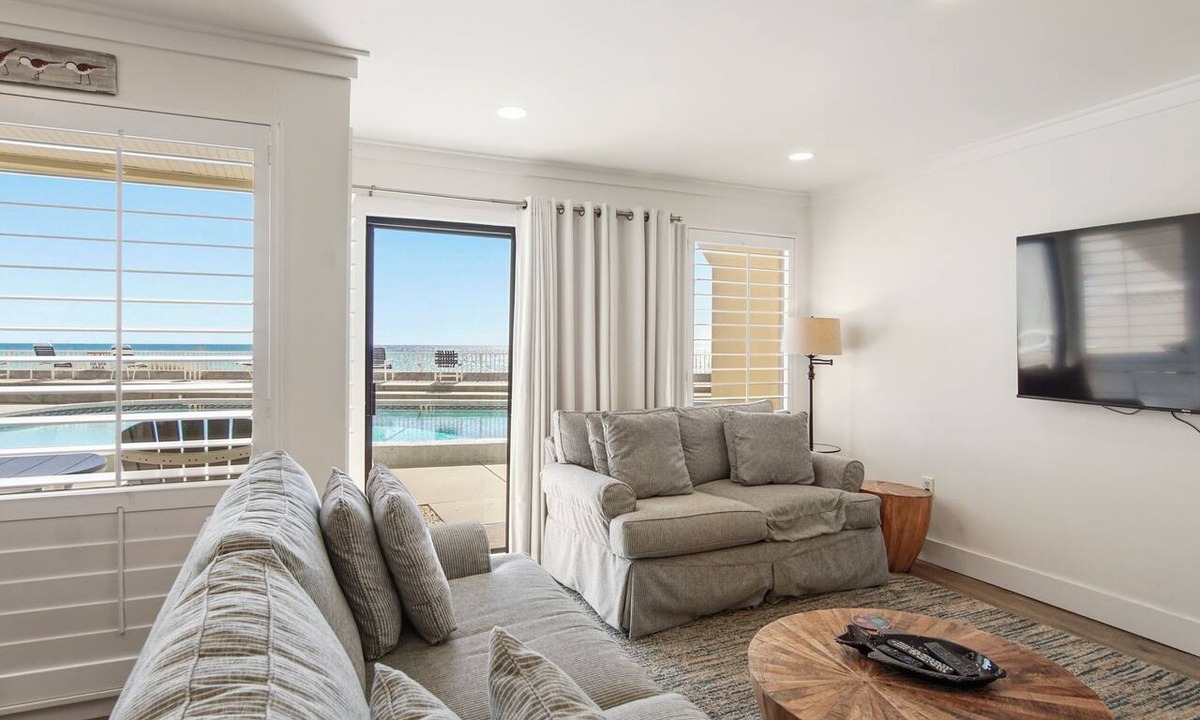 Fort Bay Condo | Latitude 16 - Spectacular oceanfront views!1BD/2BA. Sleeps 6