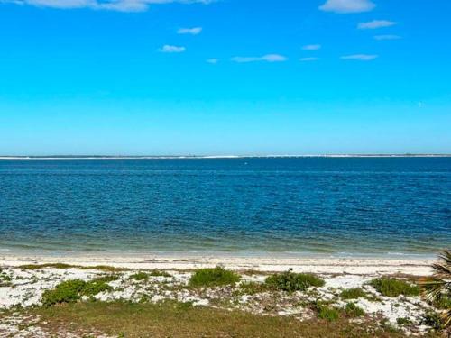 Sanibel House | Lighthouse Point 325