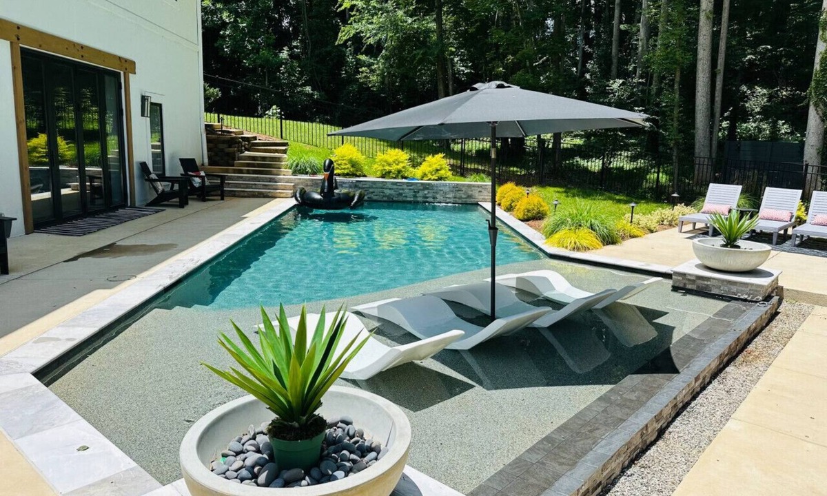 Mooresville Villa | Living the Dream: Luxurious Lakeside Home with New Private Pool and Poolhouse