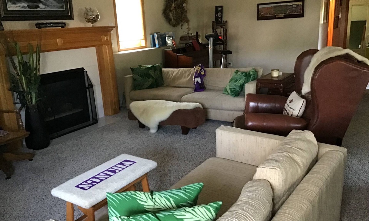 Blaine House | Location: By Target Center, US Bank Stadium, Target Field & Blaine Sports Ctr!