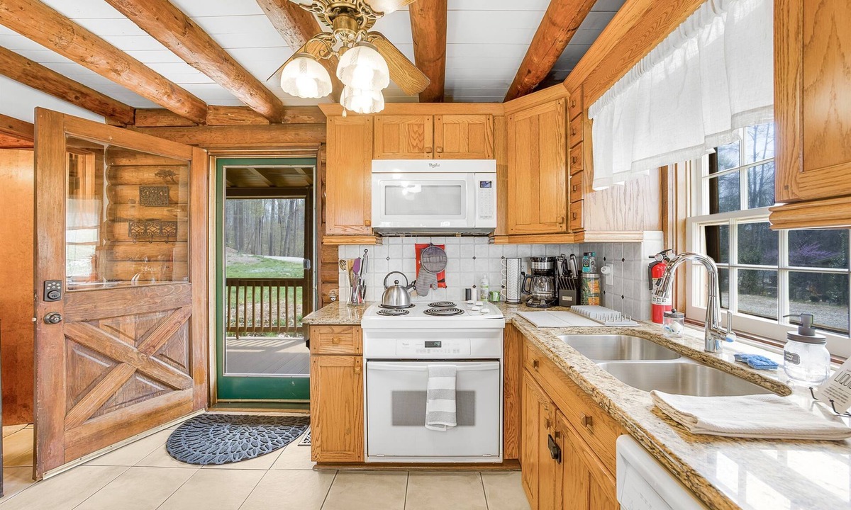 Mayhew Cabin | Log Cabin, 2-Story Dock, Mile Long Lake View!