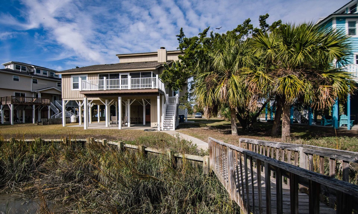 Edisto Island House | Lost Options-Premier Home w/Tidal Creek Dock; Creek/Marsh Views; Easy Beach Access