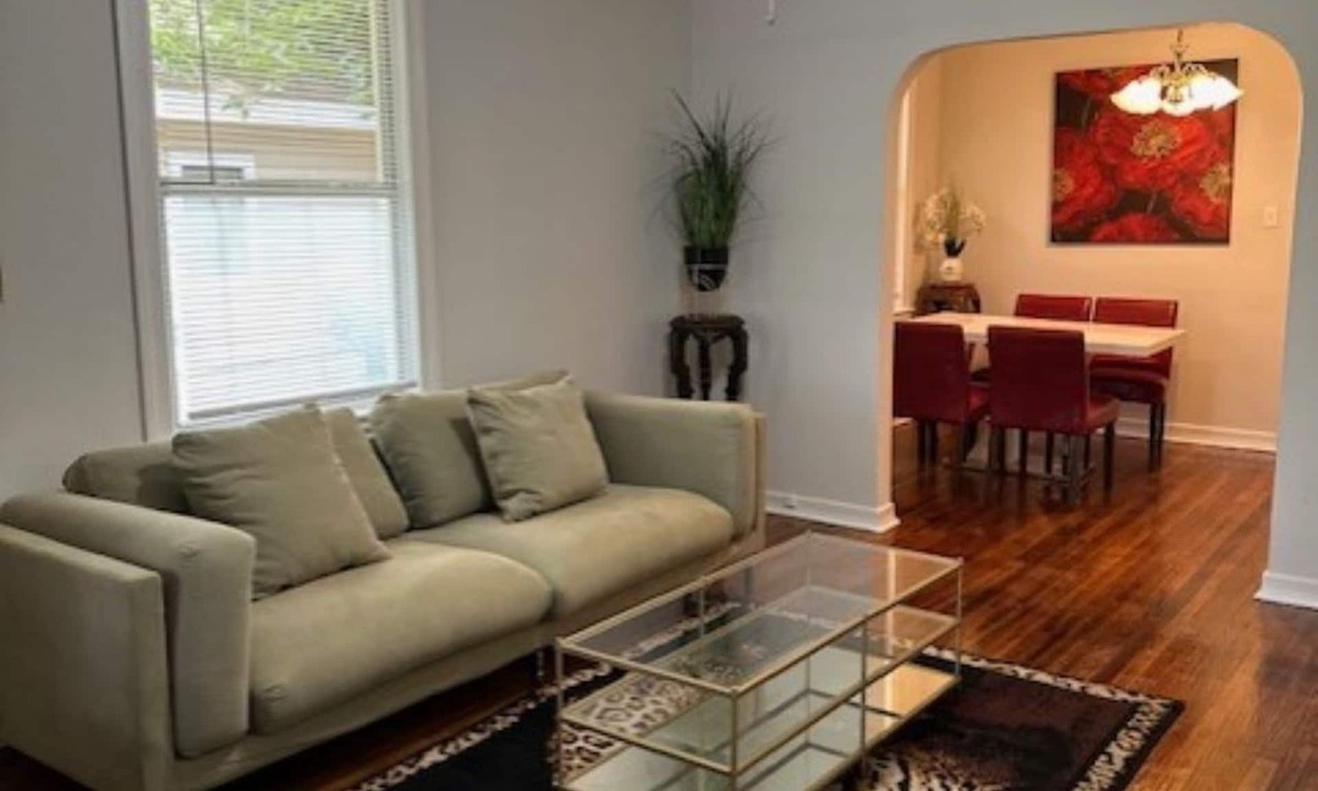 Northside Ski Chalet | LOVELY FAMILY HOUSE WITH LARGE GARDEN JACKSONVILLE