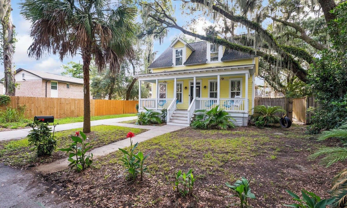 Beaufort House | Lowcountry Home - Near Downtown and Easy Drive to Parris Island