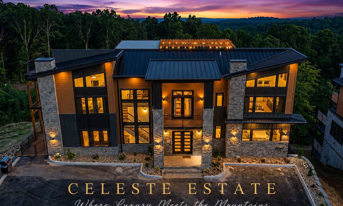 Sevierville Cabin | Lux 12 BR Cabin, Indoor Pool, Golf Rm, Sleeps 35