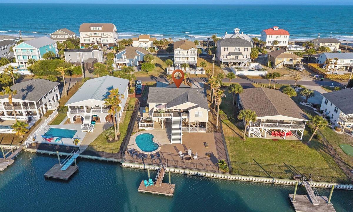 Inlet Harbour House | Luxury 8BR WATERFRONT Retreat w/Heated Pool & Private Dock