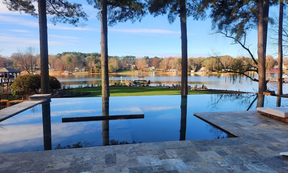Mayhew House | Luxury Lake Norman Home