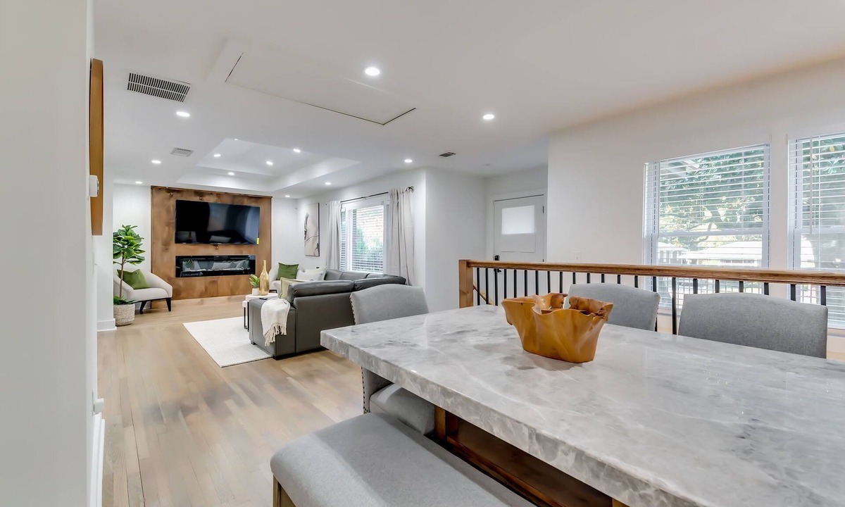 Atlanta House | Luxury Modern, City Stay Getaway-minutes from Downtown