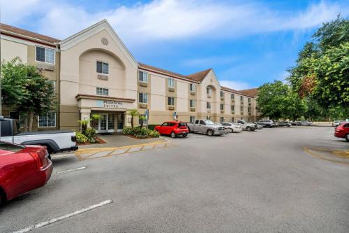 Altamonte Springs Hotel | MainStay Suites Orlando Altamonte Springs