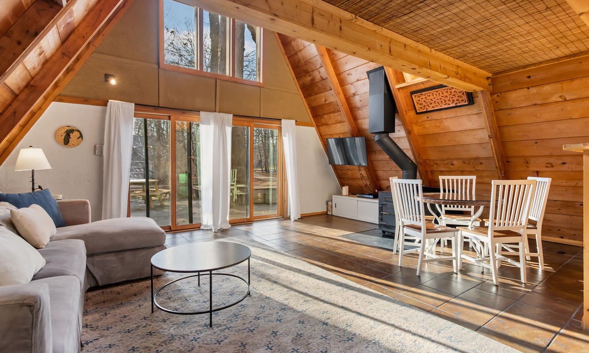 South Haven Cabin | Maple Haven, A-frame cabin, Beach Access