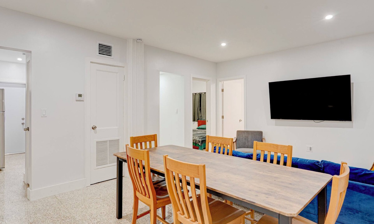 Miami Shores Apartment | Marvelous 3-Bedroom Apartment in Miami