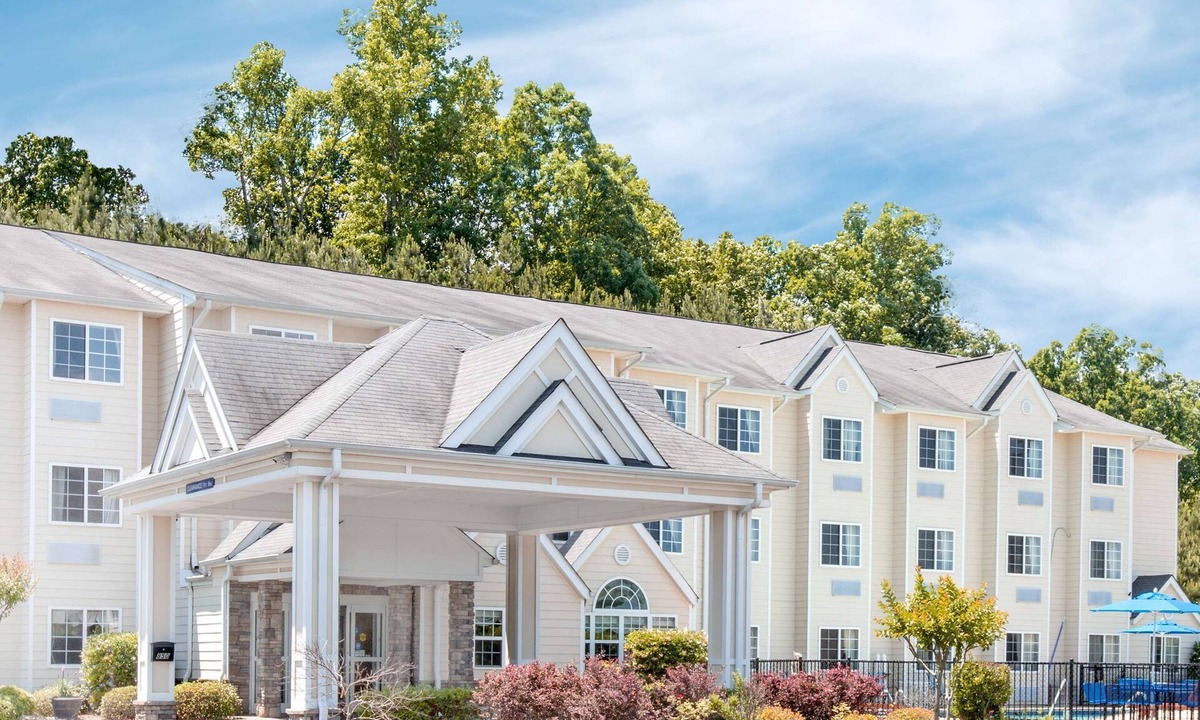 New Castle Hotel | Microtel Inn & Suites by Wyndham Gardendale/Birmingham North