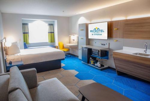 Kingsland Hotel | Microtel Inn & Suites by Wyndham Kingsland Naval Base I-95