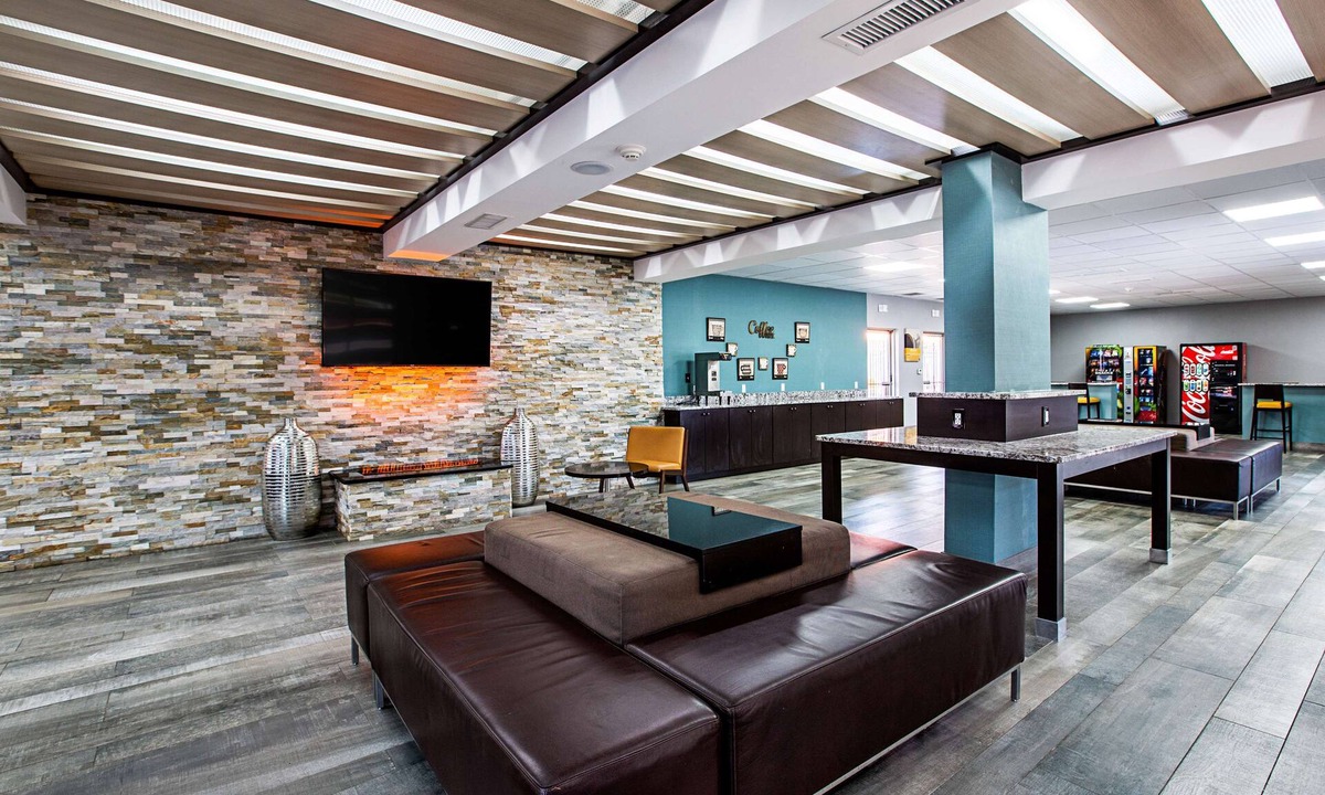 Eagan Park Hotel | Motel 6 Atlanta, GA - Atlanta Airport
