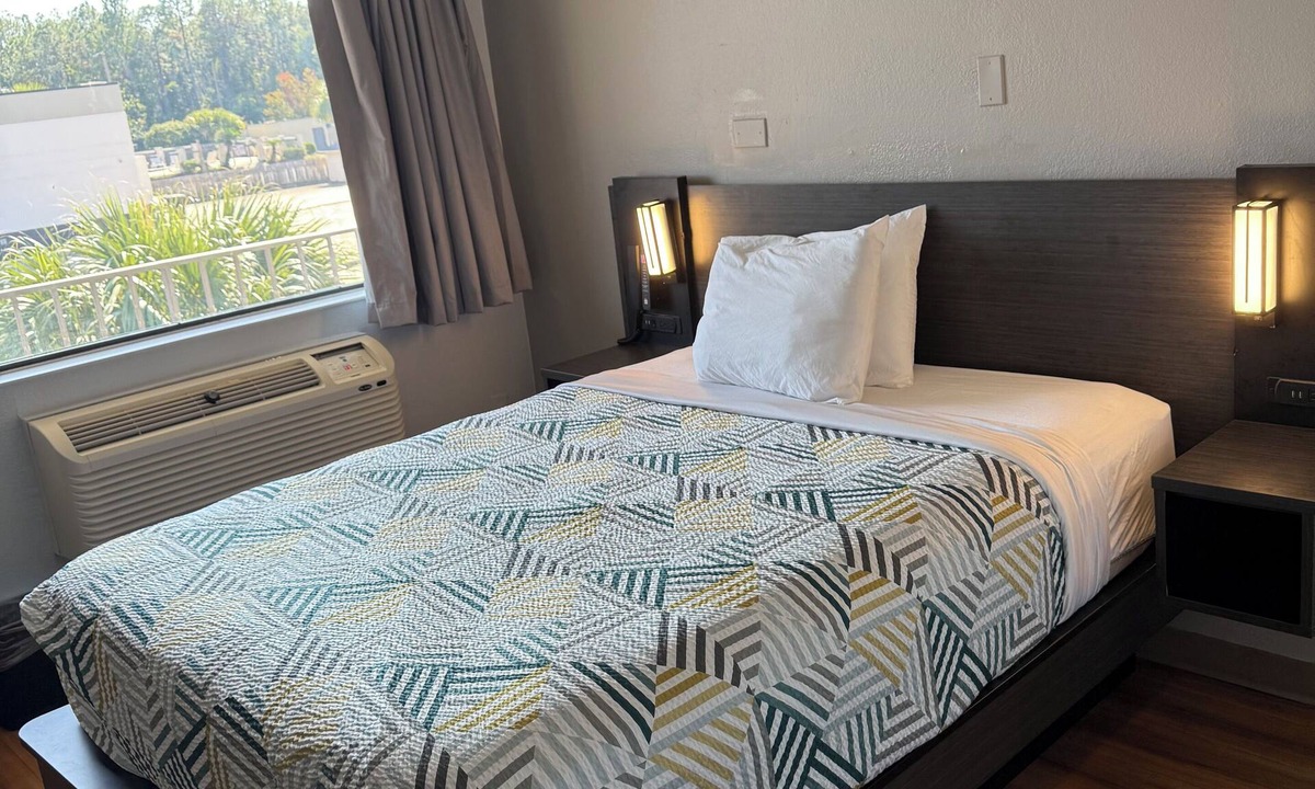 Gulfport Hotel | Motel 6 Gulfport, MS – Airport