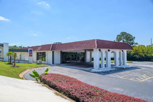 Stockbridge Hotel | Motel 6 Stockbridge GA Hwy 138 W