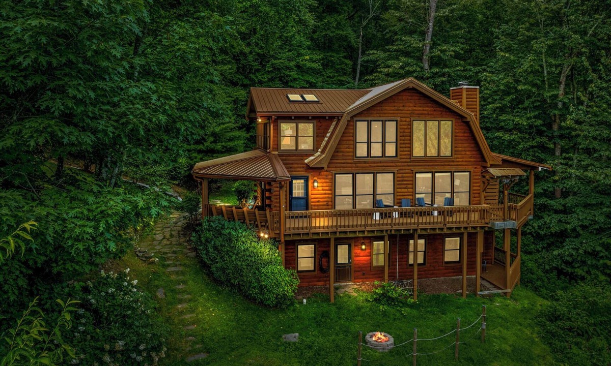 Maggie Valley Cabin | Mountain Bliss Hideaway