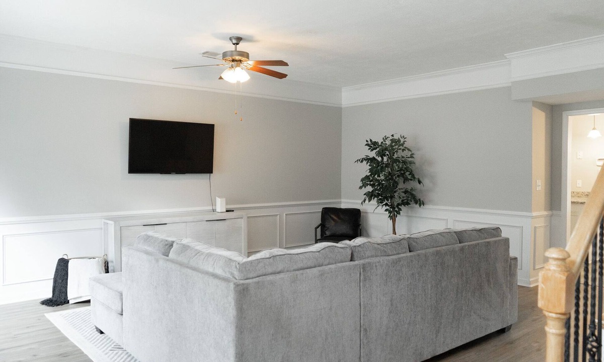 National Hills House | NATIONAL HILLS 3 BED WITH UPDATES! AUGUSTA NATIONAL, COSTCO, TOP GOLF, D&B
