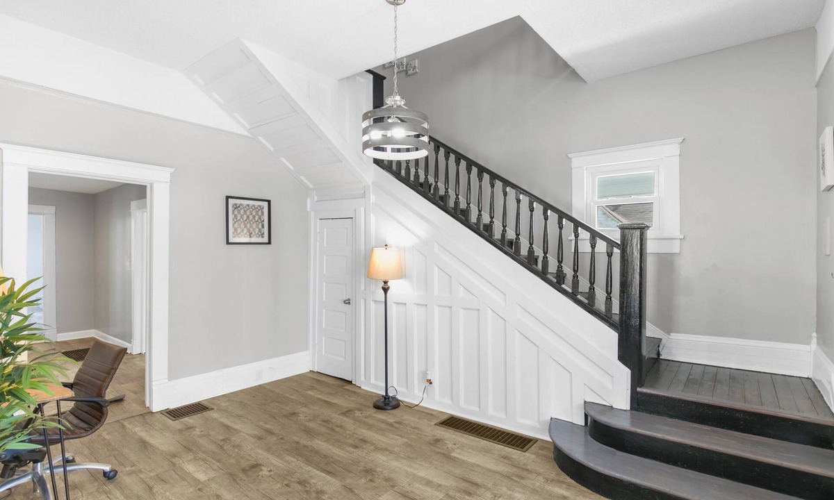 Birmingham Hotel | Near CrossPlex & Legion Field