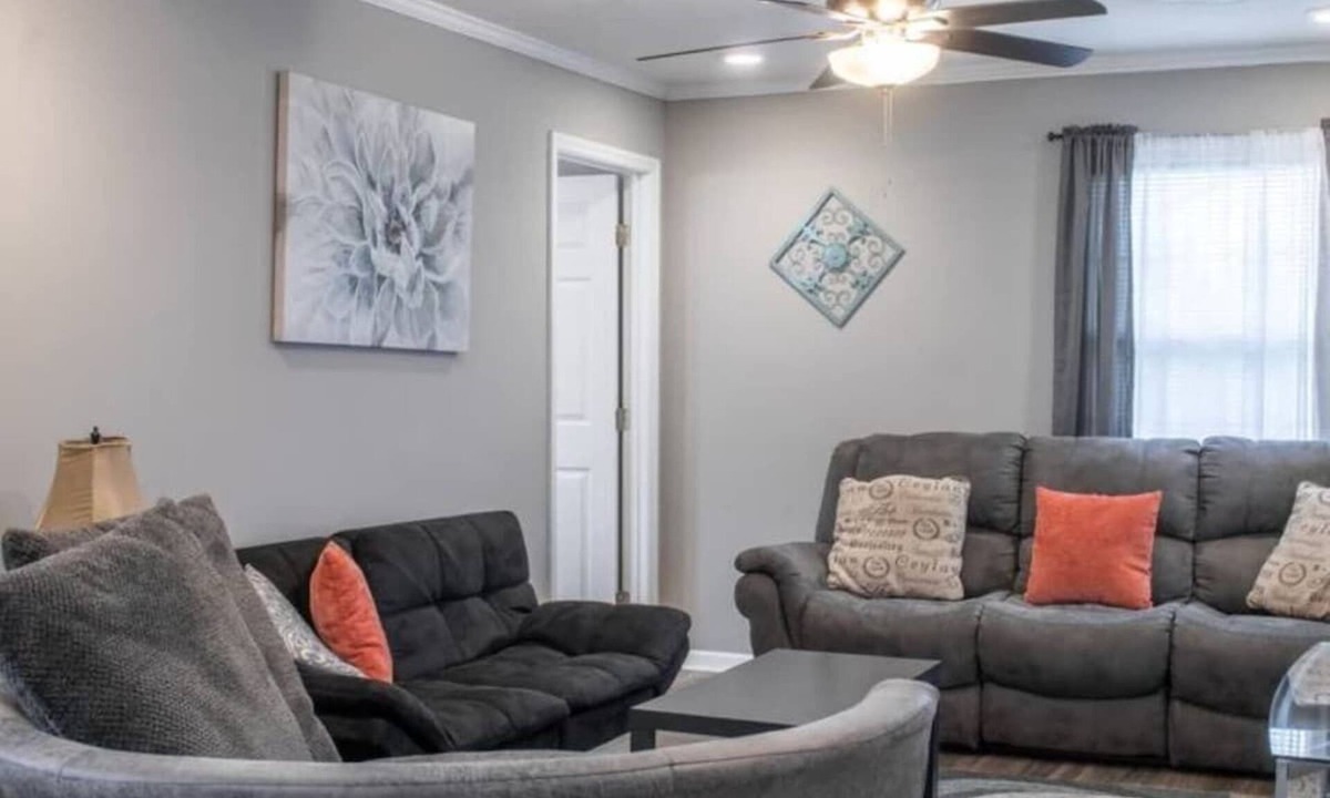 Columbus House | Near Downtown and Ft Benning: Graduation Getaway
