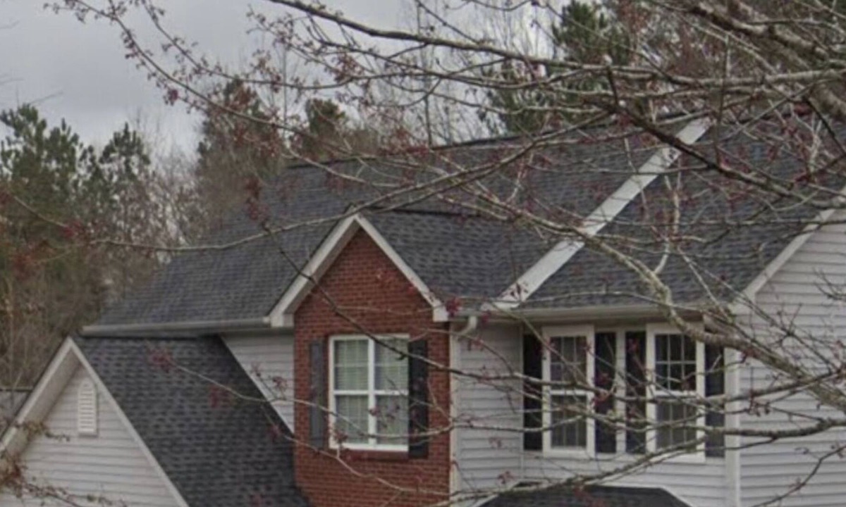 Fairburn House | New Cozy home with different vibes in every room.