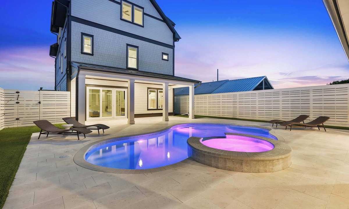 Laguna Beach House | NEW Laguna Serenity | 7BR Gulf Front | Pool | LSV/Bikes