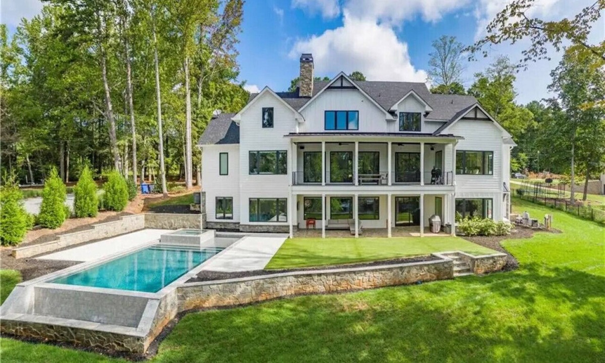 Mooresville House | New Lake-Front Farmhouse Style Home with Private Pool and Dock