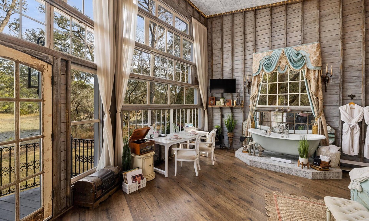 Wadmalaw Island House | New Listing! Cozy Treehouse, Away From It All