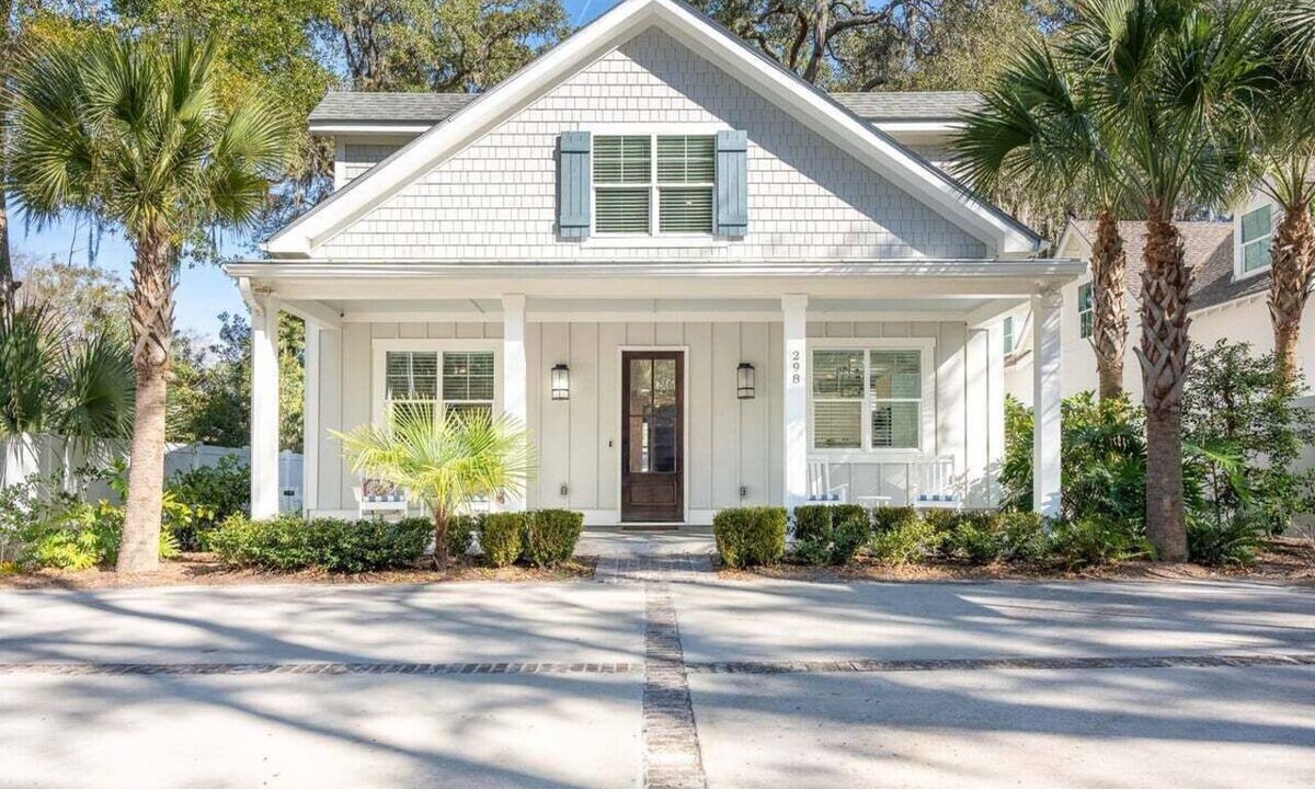 Saint Simons Island House | New Luxury St. Simons Retreat | Golf, Beaches & Dining Nearby