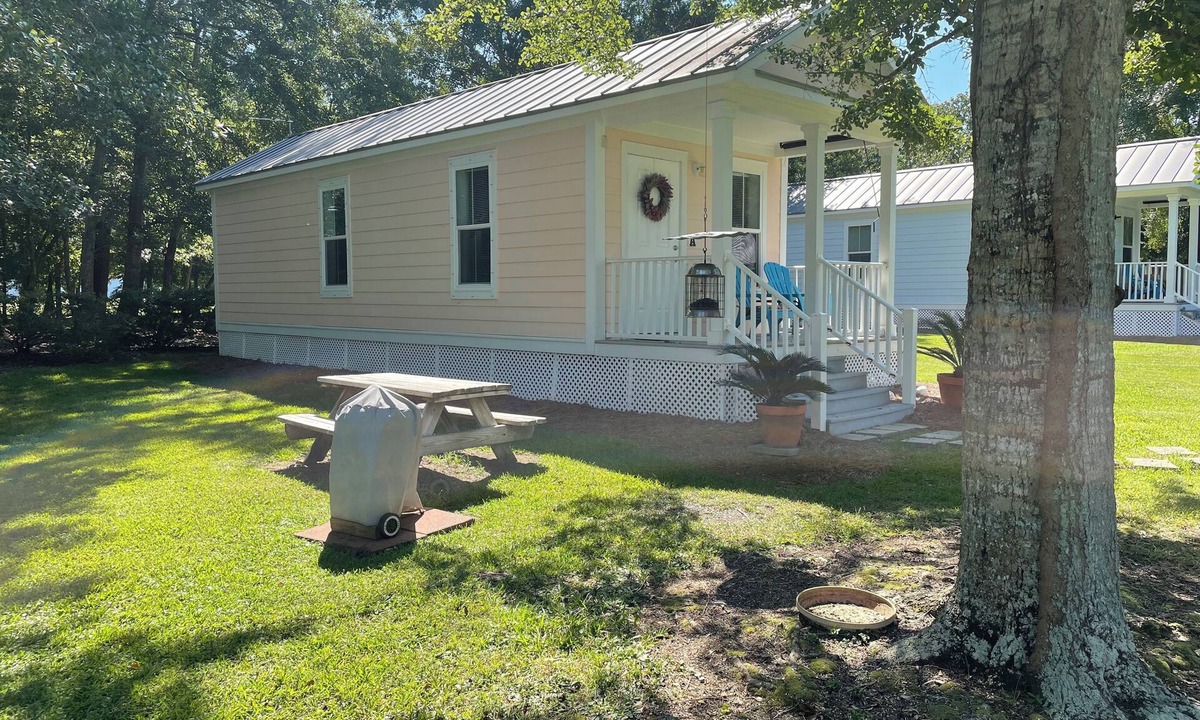 Bon Secour House | No condos here, Close to Beaches and many other actiities