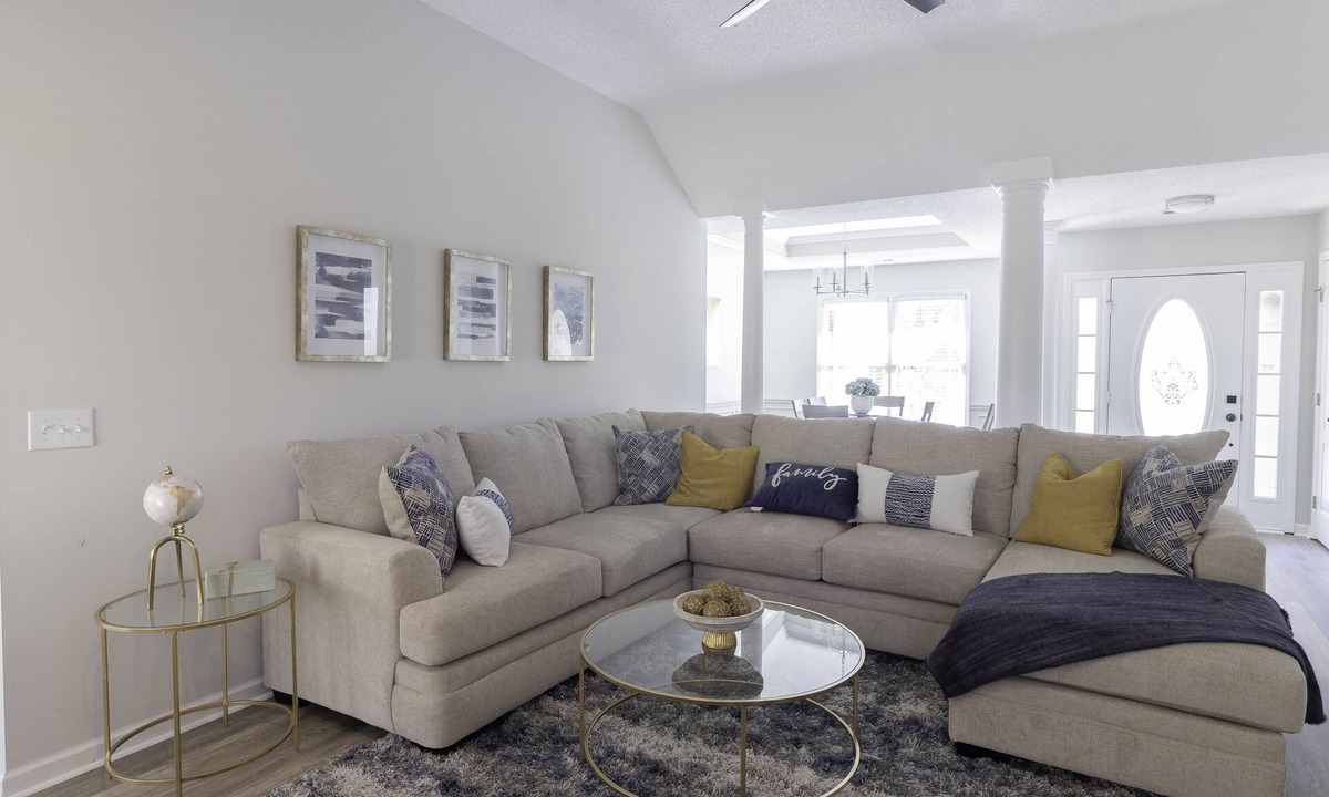 Harvest House | Oh, This is Nice! Sleeps 9 people.