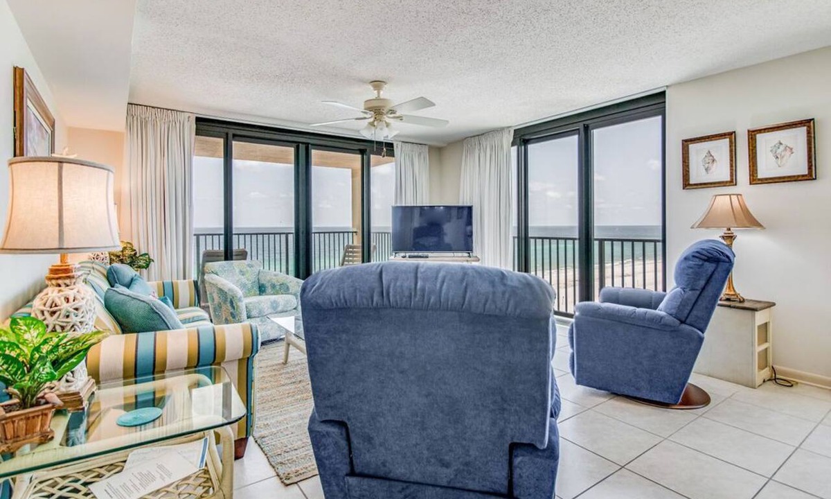 Orange Beach East Condo | Orange Beach Gulf-Front 3BR Corner Unit Sleeps 8 Ice Maker Pools Boats