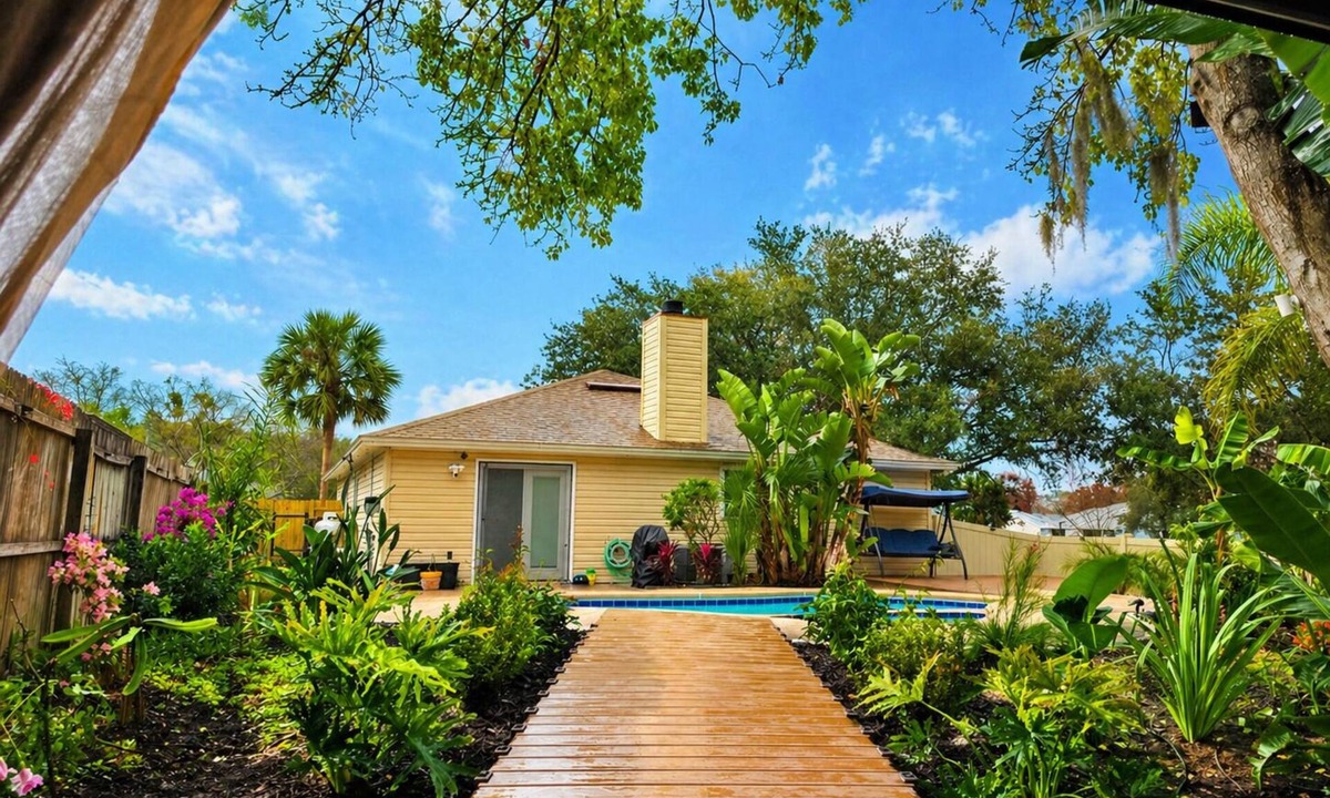 Arlington House | Palm Breeze Oasis: Private Pool & Gazebo