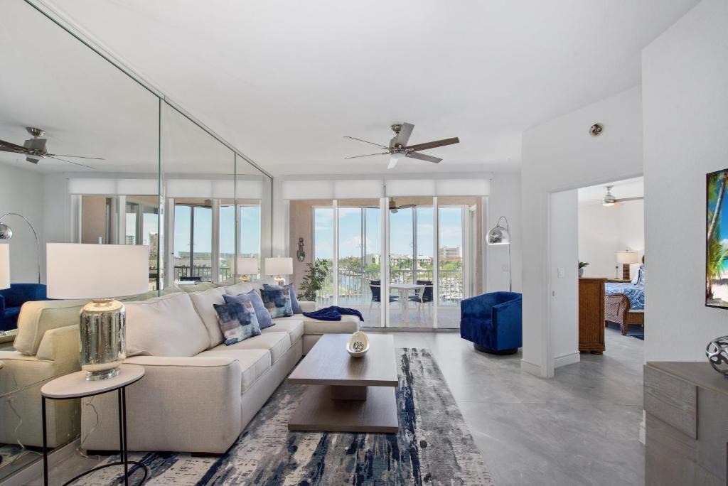 South Island Apartment | Palm Harbor #403 by Sun Palace Vacations