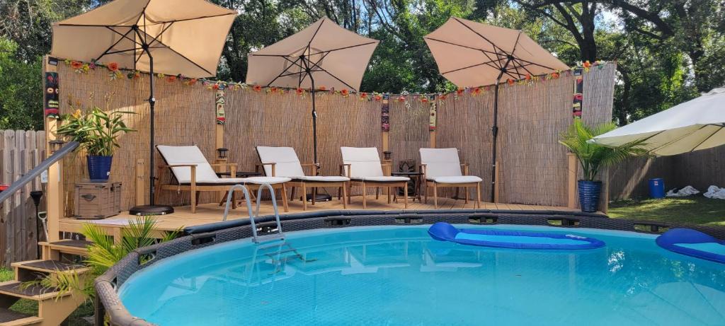 Northwest Pensacola Bed & Breakfast | Paradise Home Away From Home