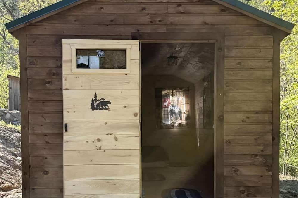 Townshend Cabin | Peaceful Wilderness Cabin with Private Streamside Setting Near Townshend, Vermont