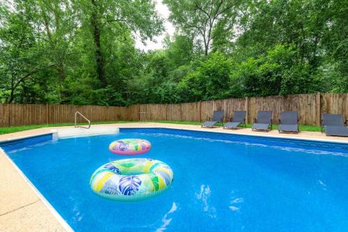 Columbus House | Pool Fenced Yard & Patio Ventura Vista Retreat