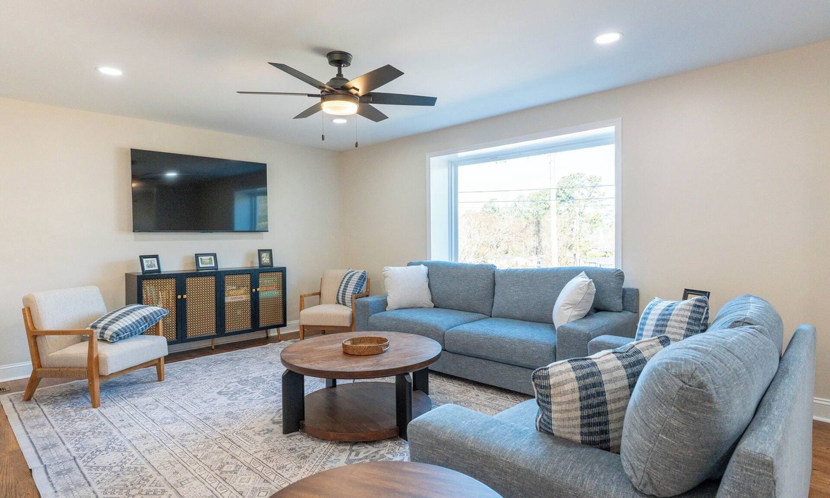 Forest Hills House | Private 3-bedroom house with fenced in backyard near everything in Augusta.