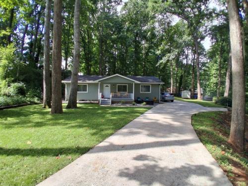 Statesville House | Private 3BR Bungalow on a Quiet Cul-de-sac