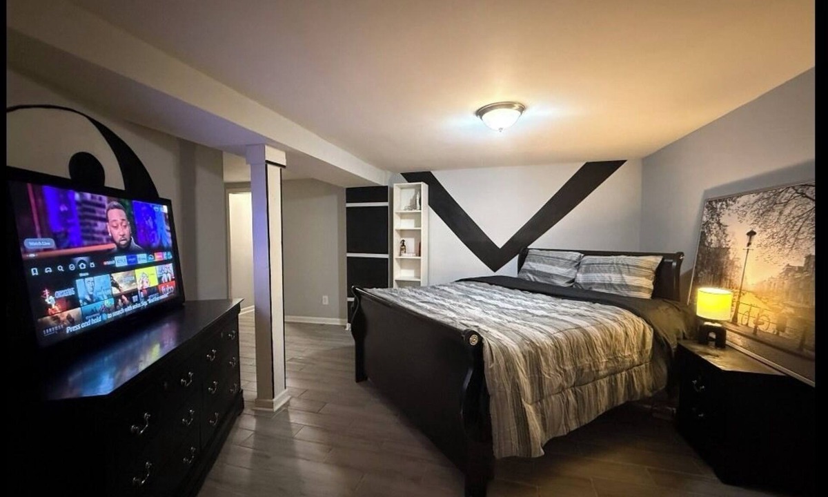 Church Street House | Private Basement Suit Near ATL Airport